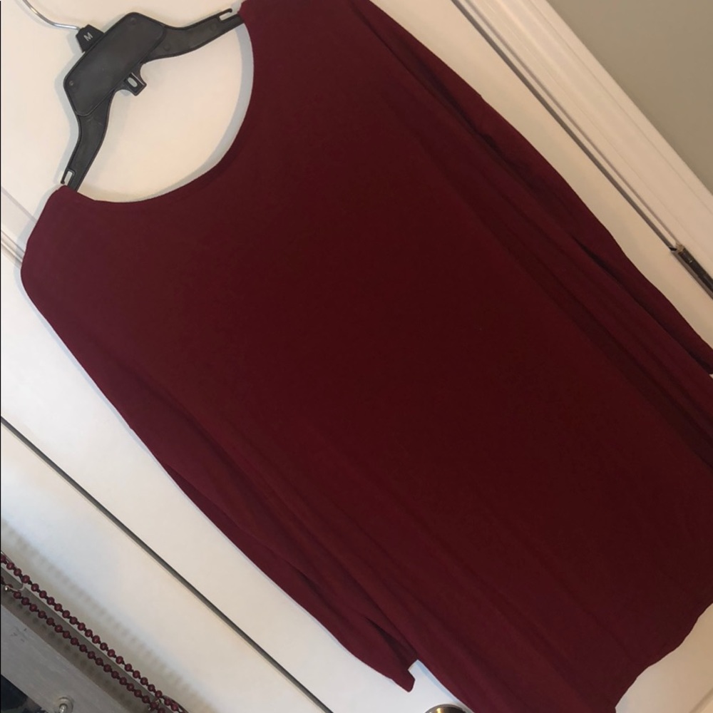 Piko Maroon red shirt